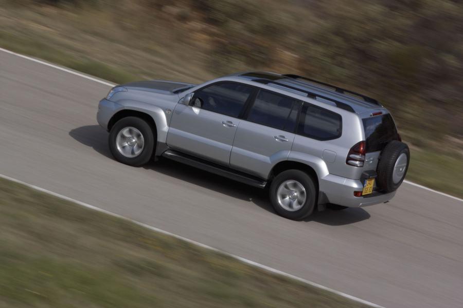  Toyota Land Cruiser 2003 года  (фото 69 из 192)